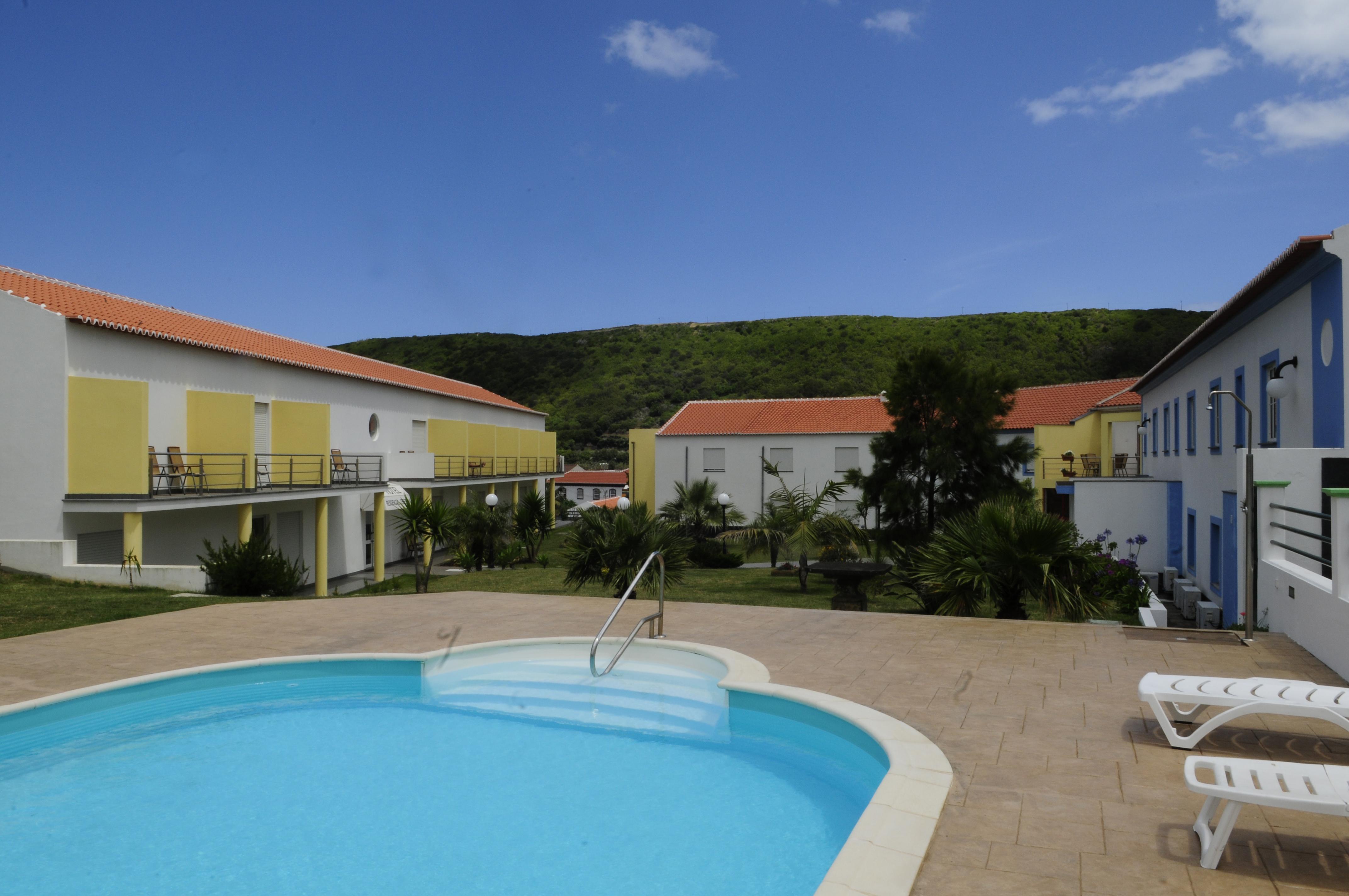 Hotel Teresinha Praia da Vitoria Exterior photo